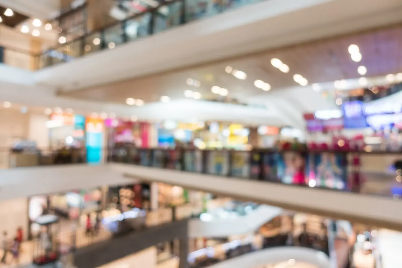 Abstrakt verschwommenes Einkaufszentrum